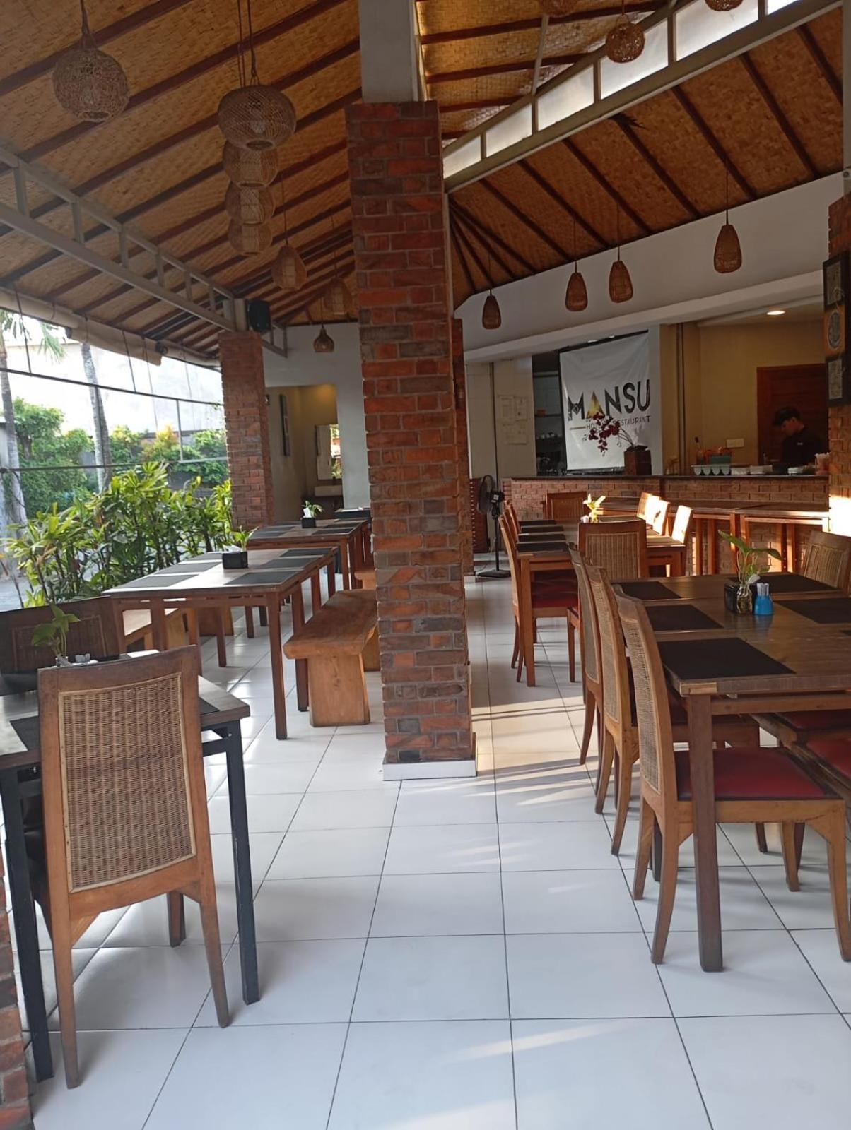 Mansu Hotel&Spa Legian Kuta Lombok Esterno foto